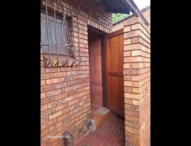 3 BEDROOM HOUSE FOR SALE IN CLARINA